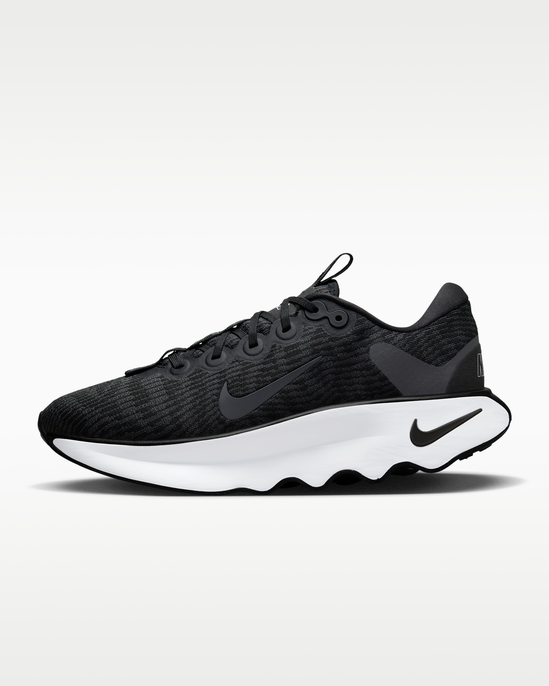 ナイキ　ランニングシューズ MOTIVA . Nike Motiva Men's Walking Shoes. Nike.com